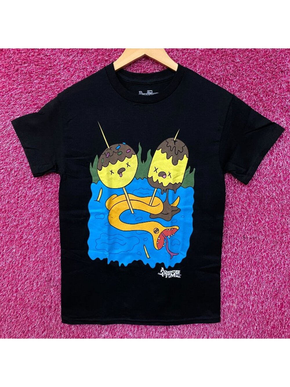 Adventure Time Princess Bubblegum's Rock T-shirt Small